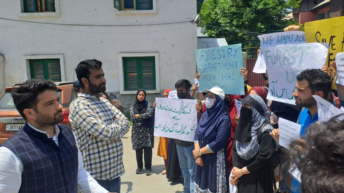 Strongly supporting the protest against the unjust amendments in Jammu and Kashmir Forest Services (Gazetted) Recruitment Rules! ABVP stands with the passionate SKAUST-K Forestry Department Students. National Secretary of ABVP @GMAliAhmed_JK, highlighted the invaluable…