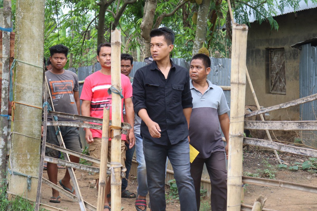 runiel_tiprasa's tweet photo. Financial assistance for the condolence service in Rammohan Thakur Kami Pura Noabadi VC under my constituency 
#BubagraLongLive https://t.co/V0b8DN7r2M