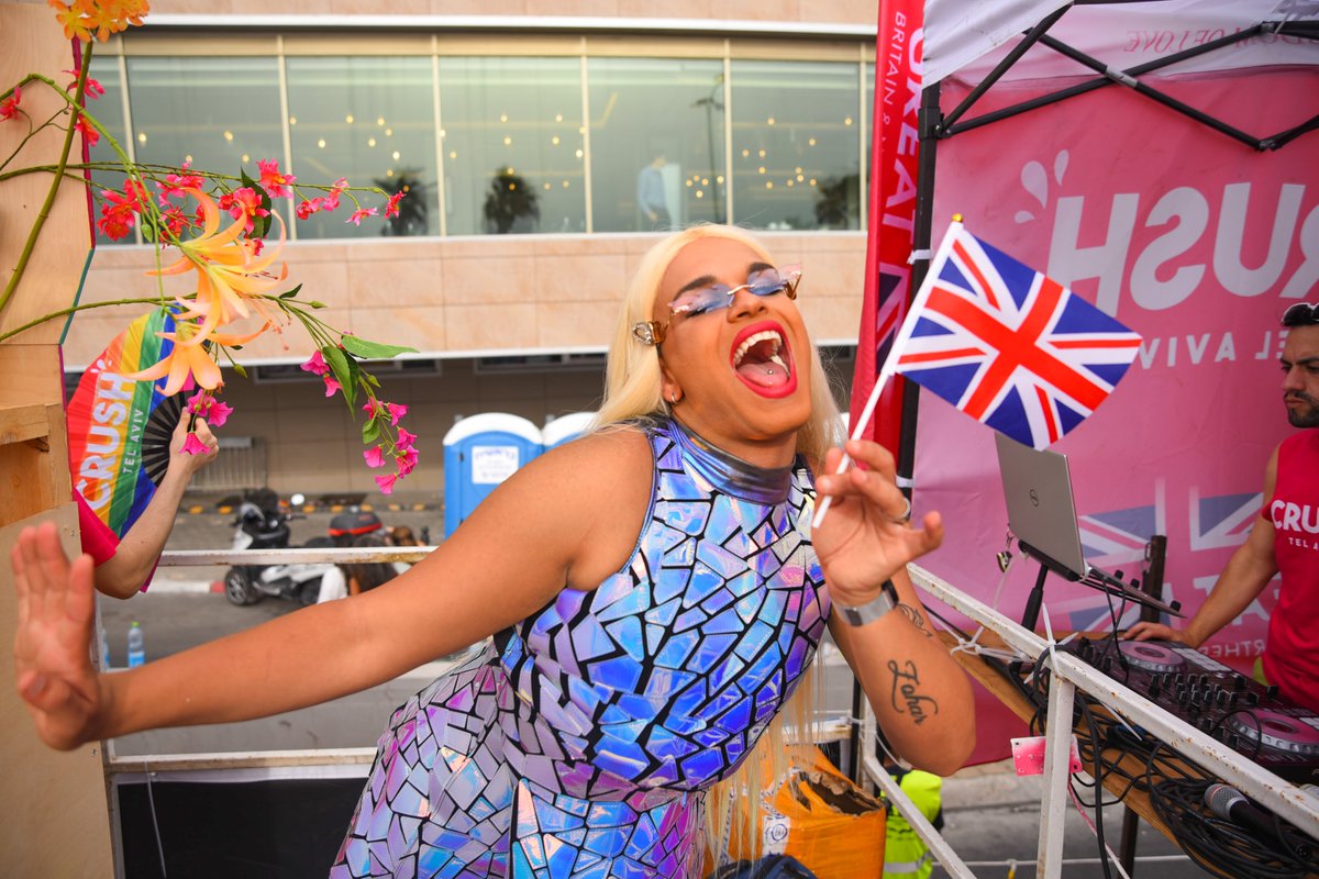 ukinisrael's tweet photo. It's been a week since we had our amazing float in the Tel Aviv ๐ฎ๐ฑ Pride ๐ณ๏ธโ๐ Parade, and we've only just recovered from all the dancing and flag ๐ฌ๐ง waving! Take a look at some of our fabulous pictures!
#GREATLoveIsForEveryone #PrideMatters https://t.co/5xSHNXprwe