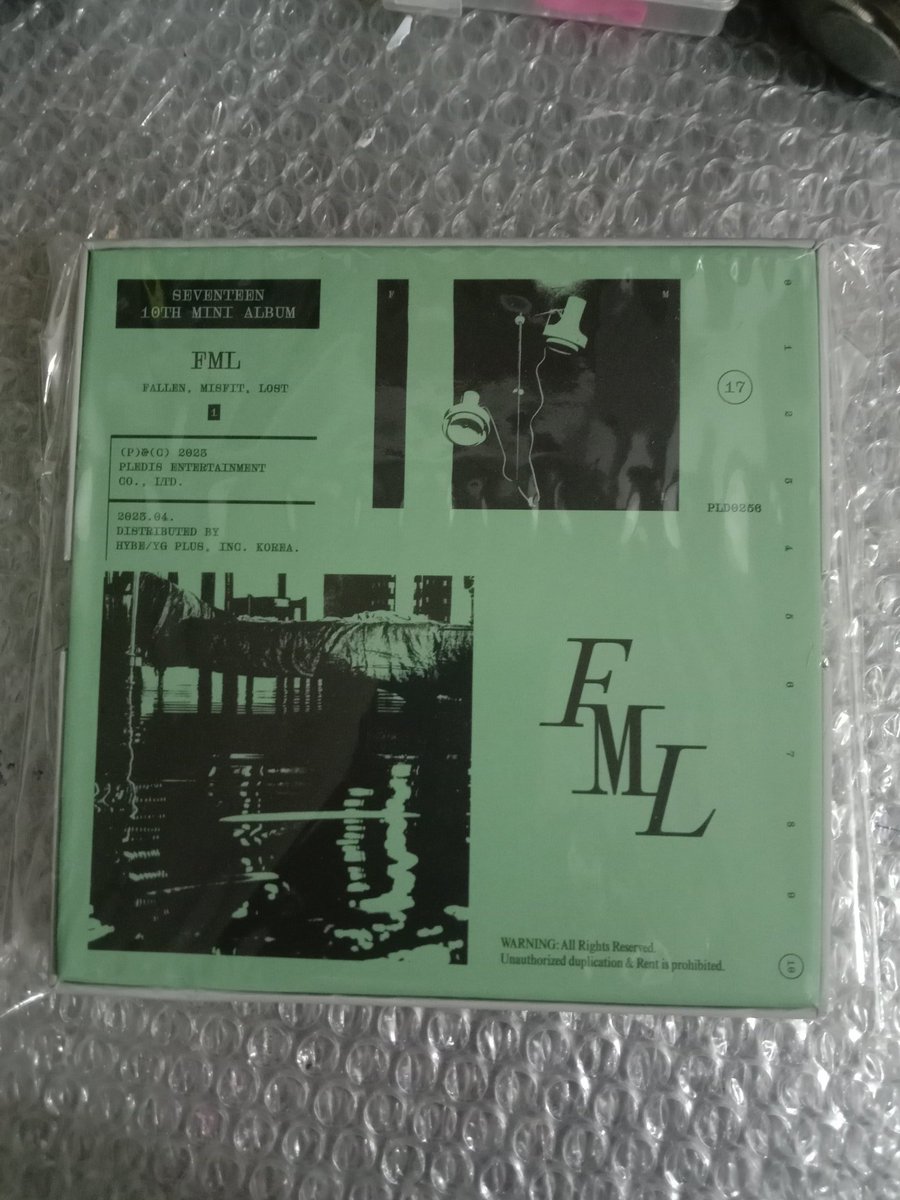 #mjksells
wts seventeen fml fallen misfit lost ver.
unsealed but complete inclu.

price: 550 php
i bought this for 650 php.

payo/1 week once oc sent
mod: ggx, sco, sdd (lalamove,ggx) around manila

reply/dm to claim:
telegram: mjkmails