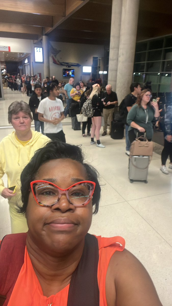 Kimberly Robinson tweet media