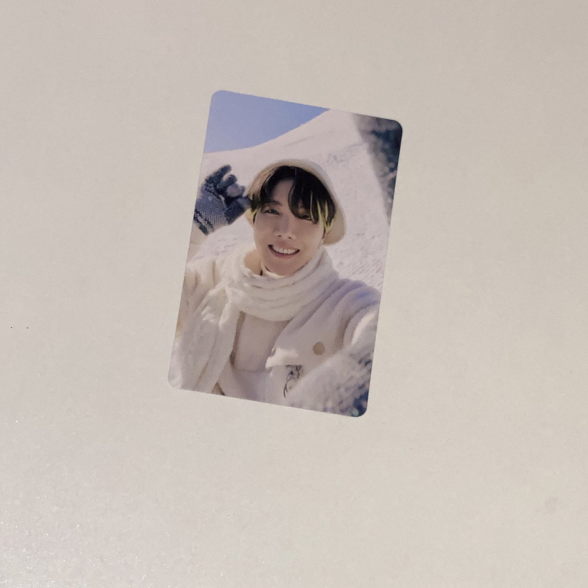 #cicisells
— interest check !!

˚୨୧⋆｡˚ ⋆ hobi winter package 2021 back to back pc
    ✧ drop budget 

⌗ bts j-hope winter package 2021