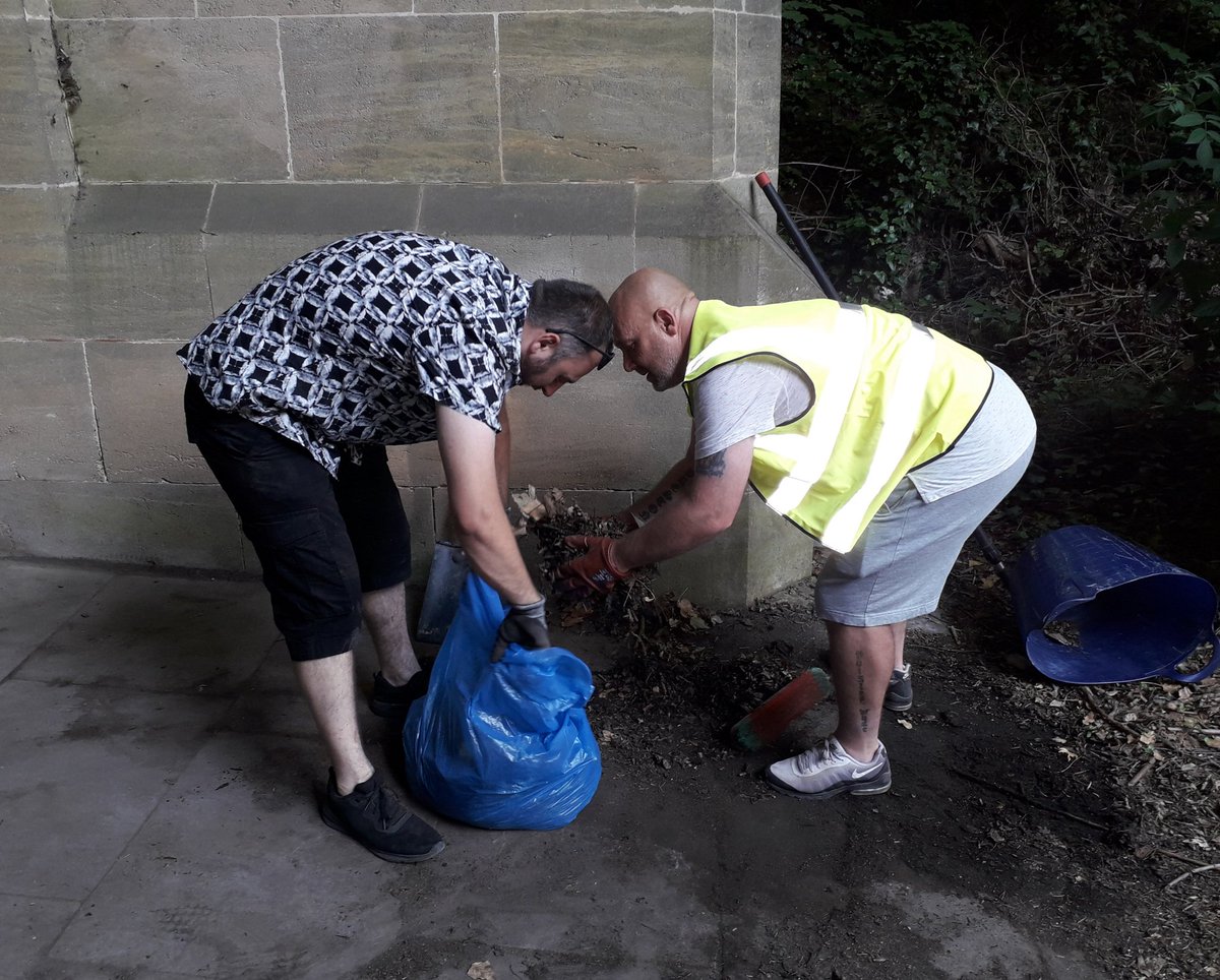 WCFC_Photos's tweet photo. Jack &amp; Shaka were inseparable during yesterday's litter pick. 💙🤍 #GoodeGuys at @WorcesterCityFc https://t.co/EVUcD4DzTl