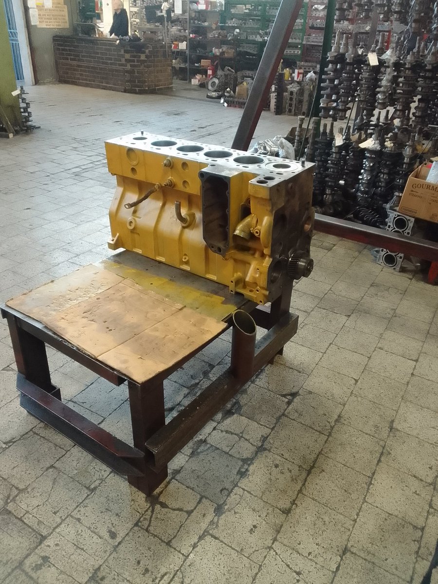 chillizee's tweet image. Cummins 6CT sub assemble ready