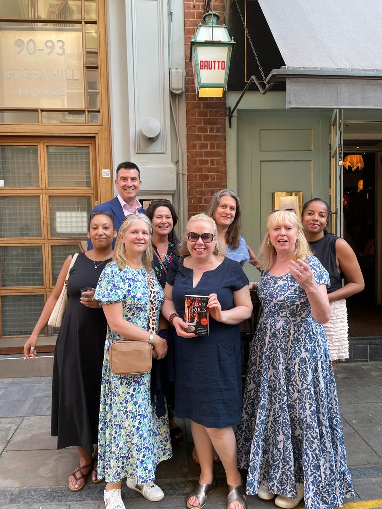 Tombenjaminsays's tweet photo. And here is the slightly more sober 'before' of the @TheD20Authors  at #ItalianRules #booklaunch +@victoria_dowd but -@Nicola_J_Gill 😁 So lovely to see everyone 🙏🙏🙏 https://t.co/ttL9h2gLk3