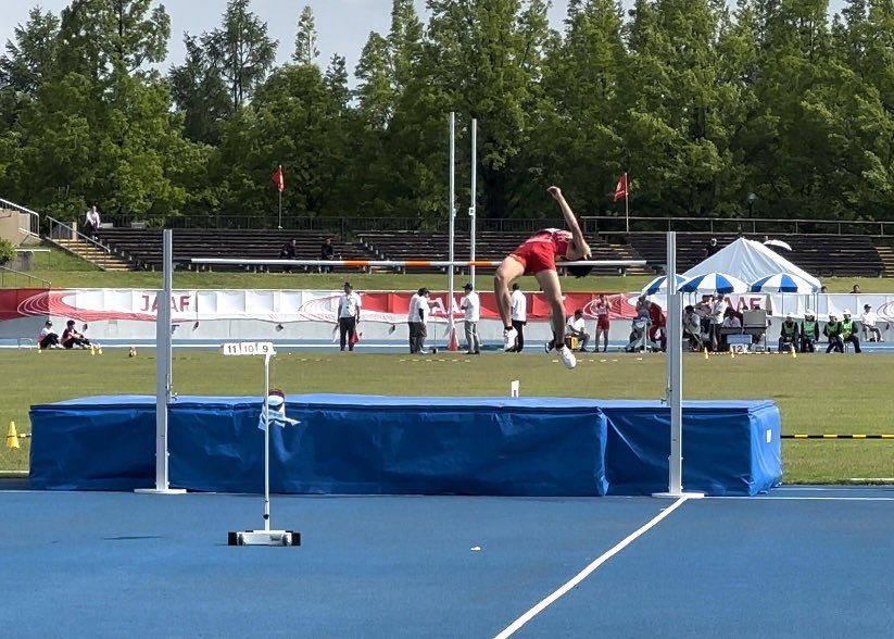 【U20日本陸上競技選手権大会・混成競技】

男子十種競技の結果報告です❗️

鈴木空(1)

100m 11.63(-0.1)
走幅跳 6m35(+0.5)
砲丸投 11m40
走高跳 1m85
400m 52.18
110mH 15.99(-1.9)
円盤投 25m17
棒高跳 3m40
やり投 47m35
1500m 4:54.76

合計 6049点(12位)

走高跳と棒高跳で自己ベスト更新です！