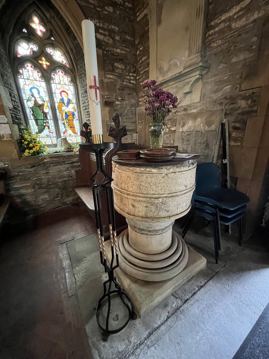 Barb_Drummond's tweet photo. #Llanwonno #FontsOnFriday #ChurchesUnlocked https://t.co/b3d046VOwo