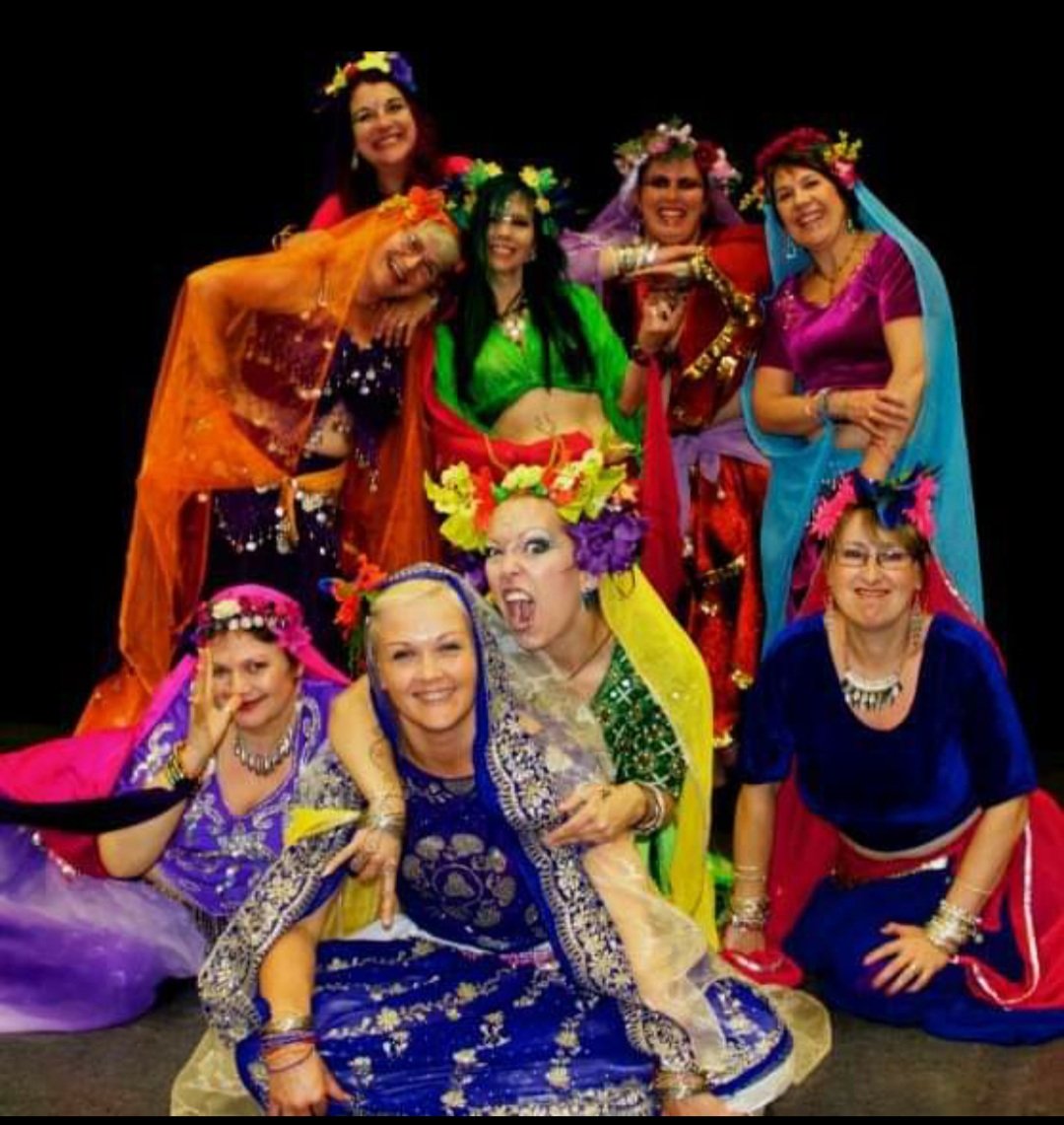 #justdandys in our #bollywood #costumes for #jaiho

#makefriends #social #inspiringwoman 
#getyourwiggleon #bellydancing  #classes #learntodance #oriental #geisha  #bellydancelife  #love  #bellydancersofinstagram  #arabicdance #jolenedandelion #jolenedandelionbellydance #vegan