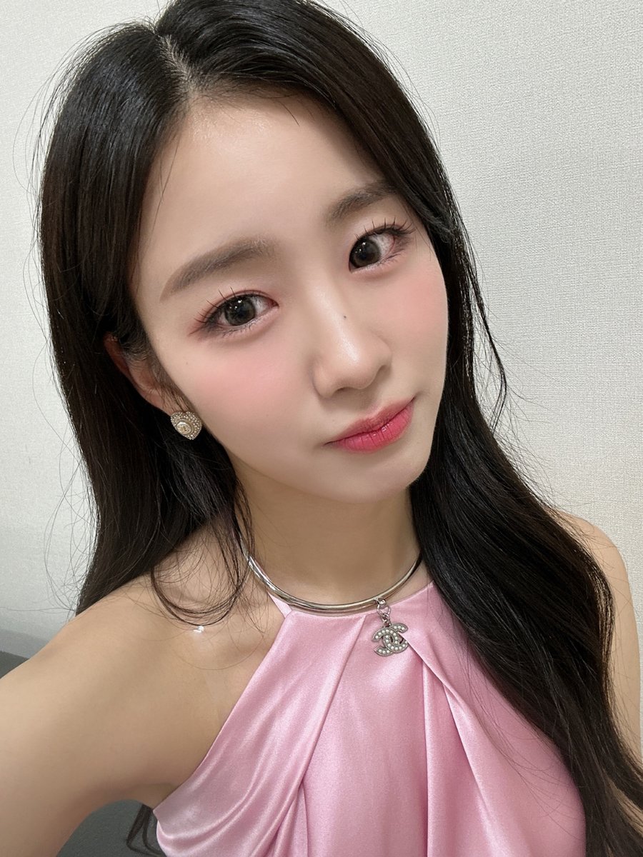 WOOAH_HM's tweet photo. [#우연]
안녕 와우 나는 핑크욘이야 🍓💕

#wooah #우아 #WOOYEON https://t.co/UjarzHBxRY