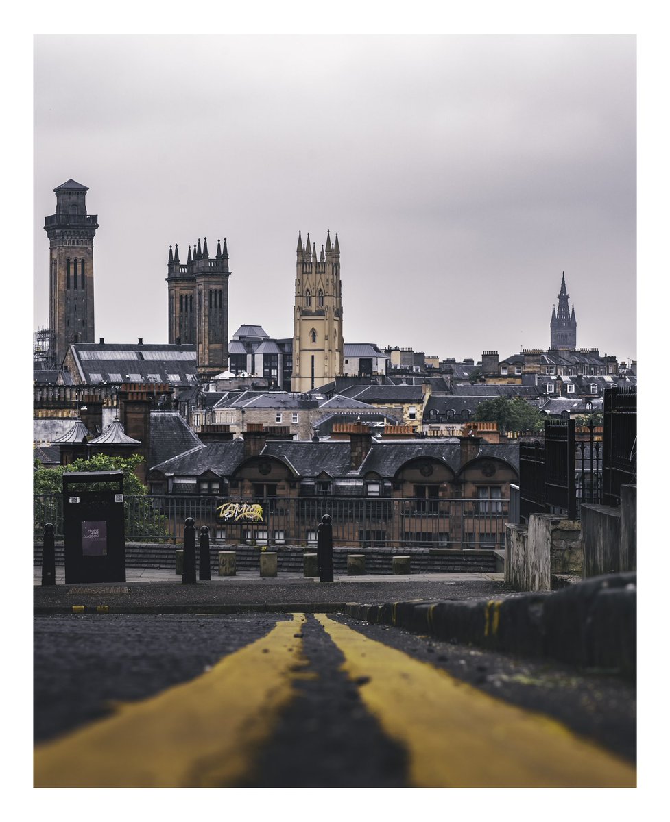 Leading lines……

#Glasgow 
#Scotland
#UK
#SonyAlpha 
#appicoftheweek