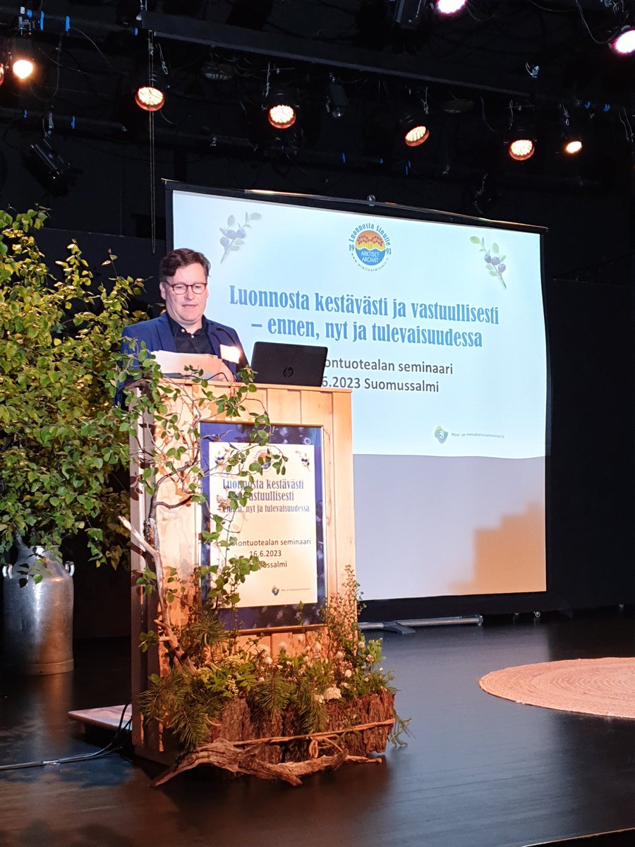 BPartanen's tweet photo. Arktiset Aromit ry juhlistaa tänään Suomussalmella 30 toimintavuottaan Luonnosta kestävästi ja vastuullisesti- ennen nyt ja tulevaisuudessa  -seminasrissa! Avauspuheen pitää Petri Koskela MMM:stä. @mmm_fi https://t.co/IrY6Ya653l