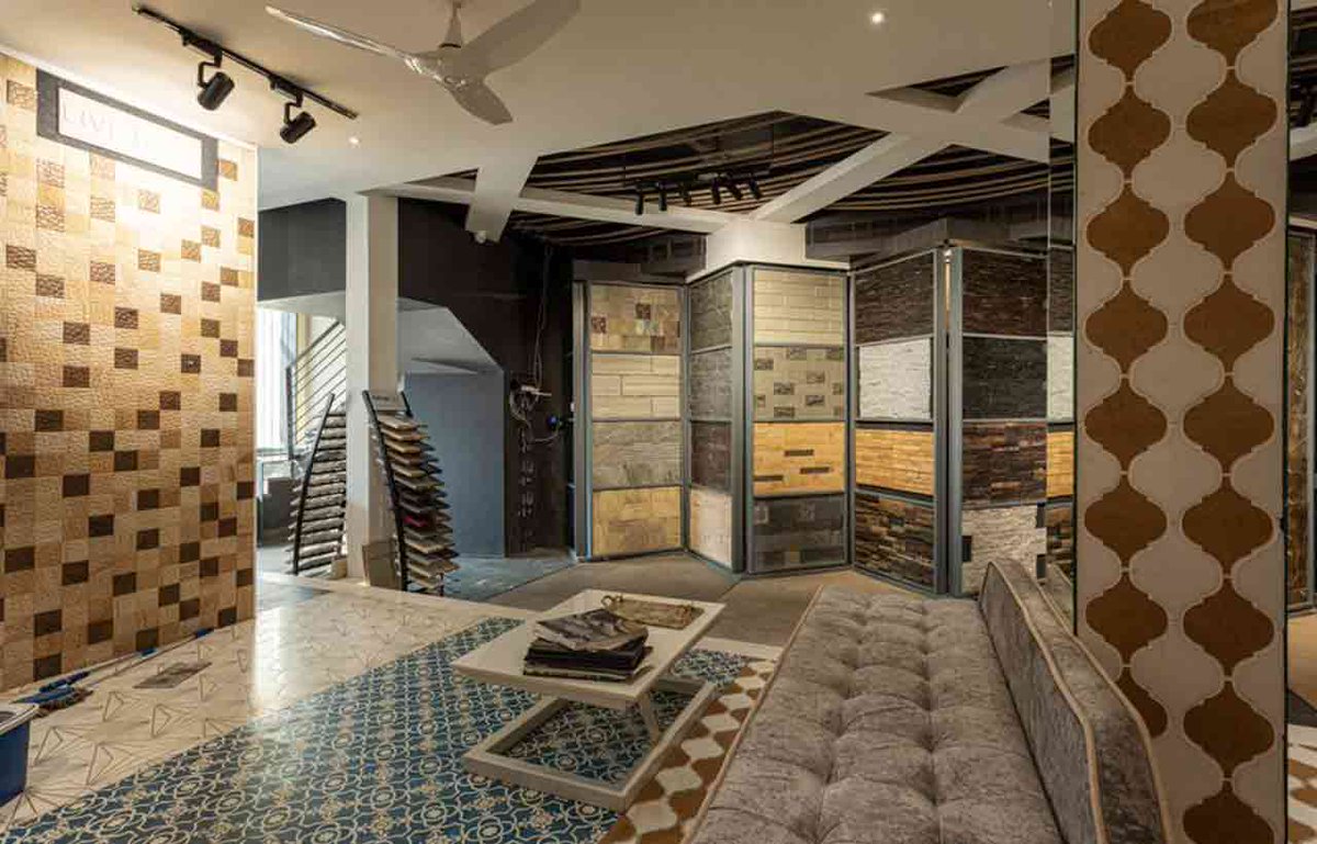bmreporter's tweet photo. Pawan Lohati from Stone World says today people prefer one stone with multiple finishes for their interior and exterior needs.
https://t.co/wAbkQycq4F
#stoneworld #indore #interior #exterior #bmr #PawanLohati #stones https://t.co/gXQH365m2G