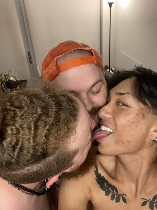 That sly grin though @xxbaedrian  🤤🥰😘 makes me melt you sexy fuck. Thanks @LoganRomanXXX for making Daddy<a class="tags" target="_blank" title="On Twitter" href="/?out=eyJ0eXAiOiJKV1QiLCJhbGciOiJIUzUxMiJ9.eyJpYXQiOjE3MjE4MzM1OTAsImlzcyI6InR3cG9ybnN0YXJzLmNvbSIsIm5iZiI6MTcyMTgzMzU5MCwiZXhwIjoxNzUzMzY5NTkwLCJyZWRpcmVjdF91cmwiOiJodHRwczovL3R3aXR0ZXIuY29tL3h4YmFlZHJpYW4ifQ.IJ3ozpnTRwTHJynGY_87Jr0qBo7Qz-AH6ZXO4_dnIGVr1pCeFHcwsHnP1LPJnHVtrami_kZq42iQviN7L1IE3Q">@xxbaedrian</a><a href="/tag/gaybear"class="tags"><span>#gaybear</span></a><a href="/tag/gaythreesome"class="tags"><span>#gaythreesome</span></a><a href="/tag/enby"class="tags"><span>#enby</span></a><a href="/tag/2bears1twink"class="tags"><span>#2bears1twink</span></a><a href="/tag/pansexualdaddy"class="tags"><span>#pansexualdaddy</span></a>