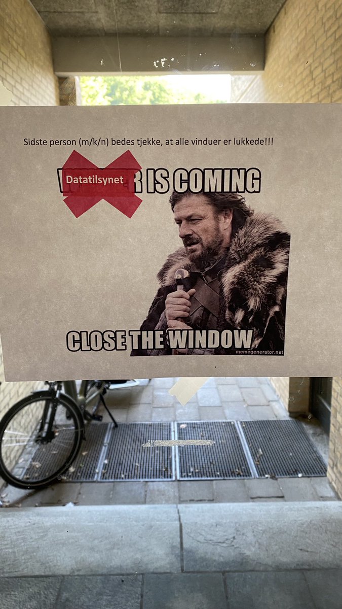 MetheMunk's tweet image. Husk #datasikkerhed i sommer-varmen