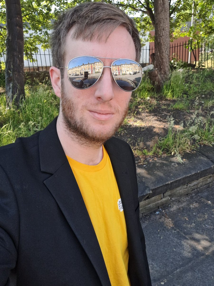Off to my first work meeting in my <a href="/cftrust/">Cystic Fibrosis Trust</a> yellow! #WearYellowDay is today and we'd love to see you yellow fashion if you want to tag us to share!

Of course the little man will make an appearance later, as we all know that's why you come here 🤣🤣🤣

#CFWeek #CysticFibrosis