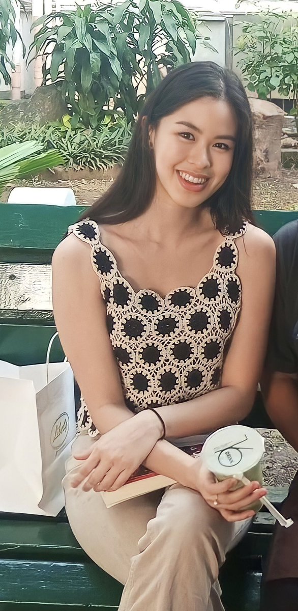 noriegandasexy's tweet photo. Why so simple pero ang ganda? #KissesDelavin sorry po kung nacrop. Pcto: Romeo Darunday @KissesDelavin https://t.co/ioDwNWsUhM