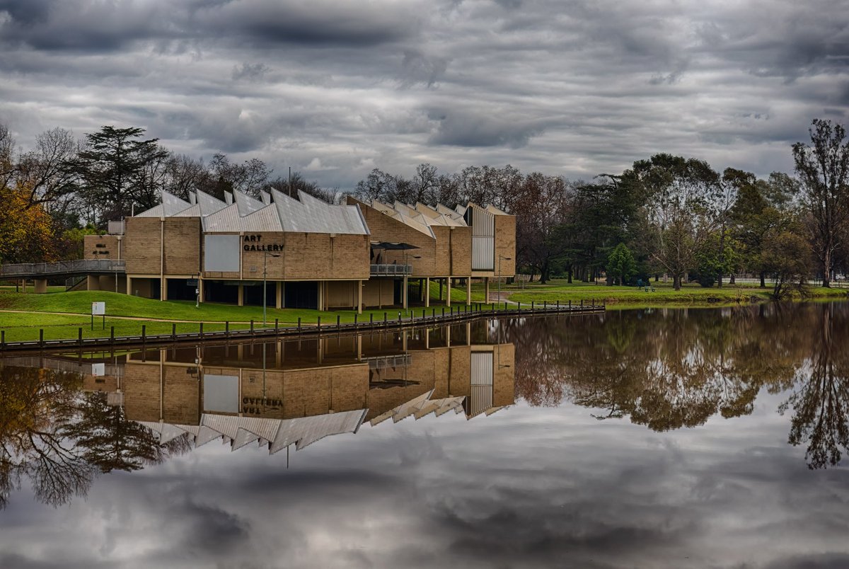 RenSmart_Photo's tweet photo. Some very good reflections on the Benalla Lake this morning @daniel_prime7 @JaneBunn @abcweather @JaydeCotic  #wintvweather https://t.co/45UTnsvJx2