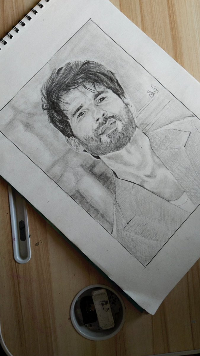 @shahidkapoor sir can I come to give you this handmade sketch..
Three sixty west entrance??? Pls sir ..
#ShahidKapoor #farzi #BloodyDaddy @shahidkapoorFC
@shahidka