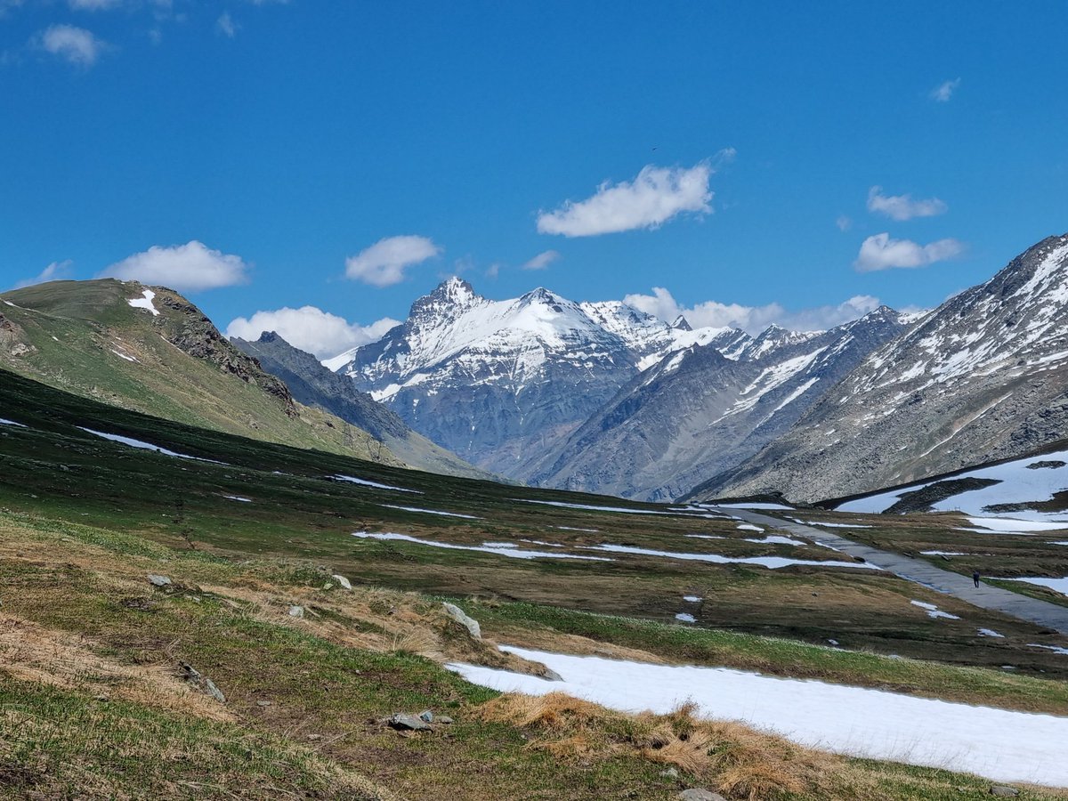 GioMatLTER's tweet image. Closing day at the .@eLTER_Europe #WAILS workshop. Take-home messages, hugs and shaking hands. We will bring home new knowledge for a more integrated whole-system approach in ecosystem and socio-ecological research. And eyes full of the field trip at .@PNGranParadiso