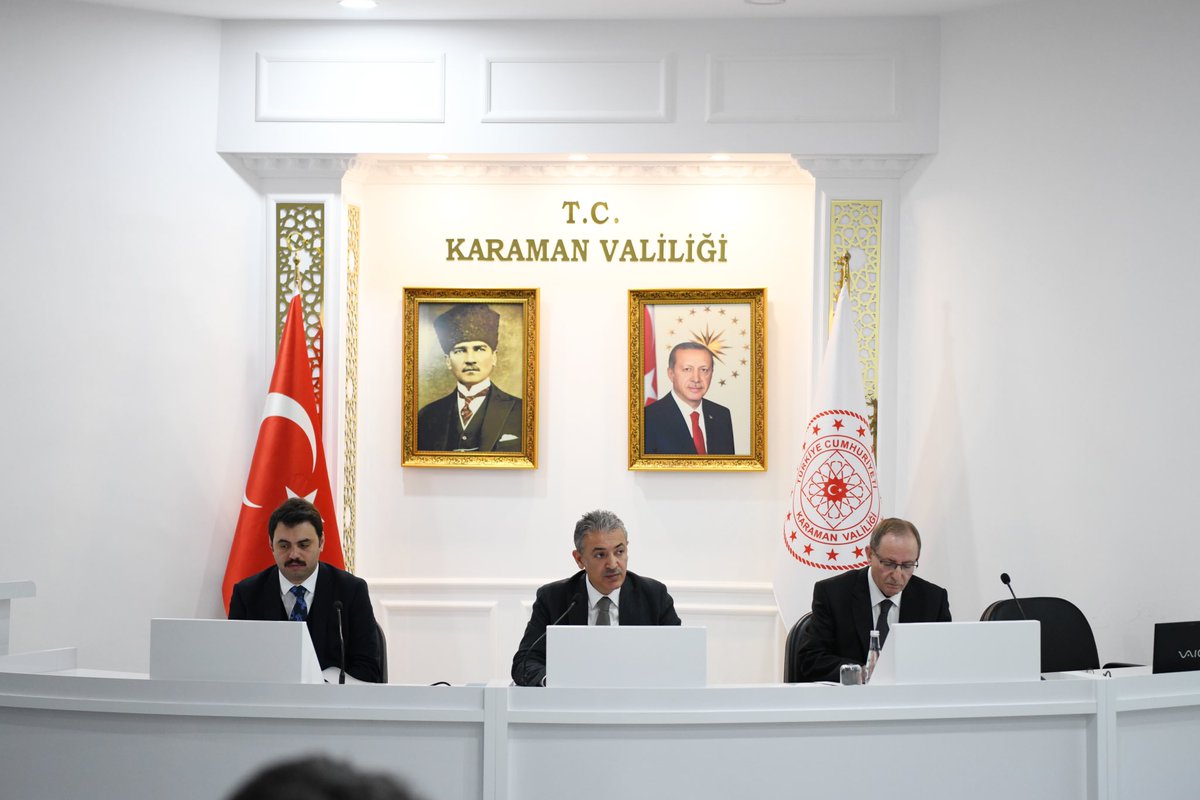 KaramanValiligi's tweet image. ➡️Valimiz Sn. Tuncay Akkoyun başkanlığında Merkez Köy Muhtarları toplantısı gerçekleştirilerek köylerimizin  ihtiyaç ve talepleri değerlendirildi.

👉 karaman.gov.tr/valimiz-sn-tun…