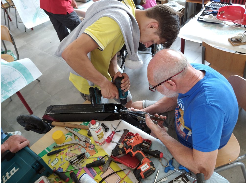 RepairTogether's tweet photo. 🛠 L'agenda des Repair Cafés du weekend, c'est par ici:

https://t.co/XaTitMAMce https://t.co/UBNTZiz1vx