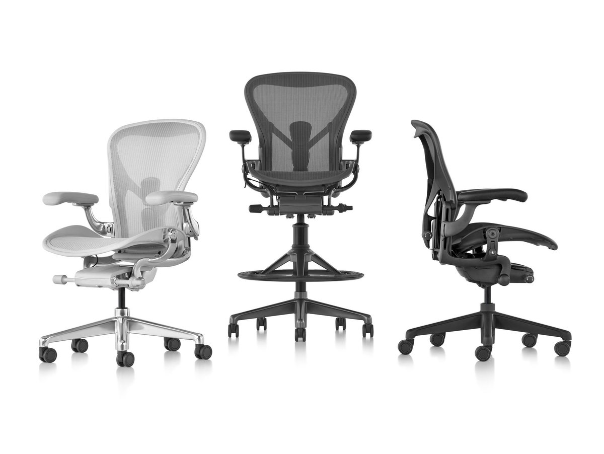 DesignMidEast's tweet photo. The renowned Aeron Chair by @HermanMiller has been modified to be more sustainable by incorporating ocean-bound plastic into the body—all without sacrificing what makes it the best work chair on the planet.
https://t.co/PoAUEQxgnr
#workchair #ergonomic #sustainable https://t.co/VE1rxA9Mnr