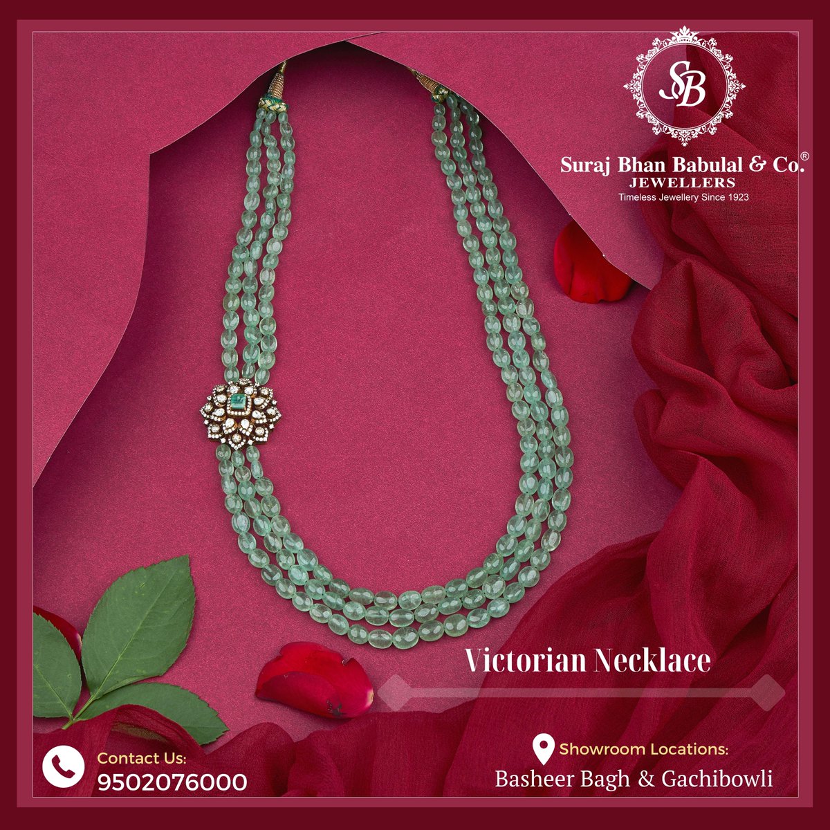 A Timeless Treasure: Adorn yourself with the exquisite elegance of this Victorian necklace, a radiant symbol of opulence and grace.

For inquiries please contact-7997995580

#pearlhaaram #JewelryLove #ElegantJewelry #surajbhangachibowli #surajbhanjewelleryhub #victoriannecklace