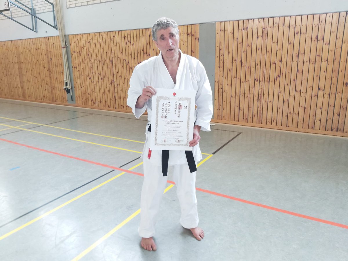 AugustinLehfuss's tweet photo. proud to have successfully passed the examination to 3rd DAN #shotokhan #karate at the #DJKB instructor course last weekend in Bochum https://t.co/6xg23cLqKZ