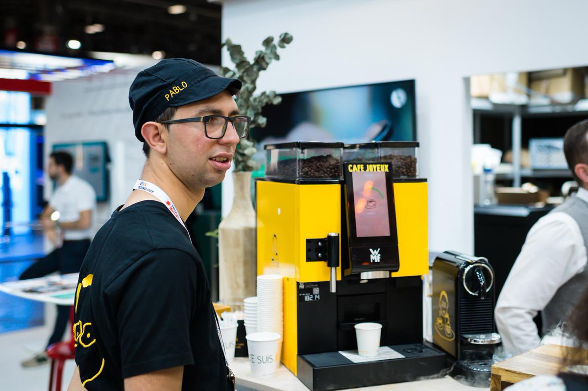 #VivaTech 🚀| 3e jour de salon. Venez prendre café sur notre stand, dans la joie et la bonne humeur avec le @cafejoyeux 😉☕️