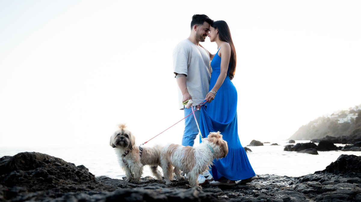 tueVentodronGr's tweet photo. “Eres la persona correcta, en el momento perfecto y en el corazón adecuado”.
PreBoda de “Andrea & Jose” 17/6/23 🌊🐚⛰️
PostEdición modo: Teadicional New Color CN
#fotoyvideo #prebodas #prebodas2023 #parejasoriginales #prometidos #salobreña #playa #granada #alejandrofdezvr https://t.co/z1KZczGI72