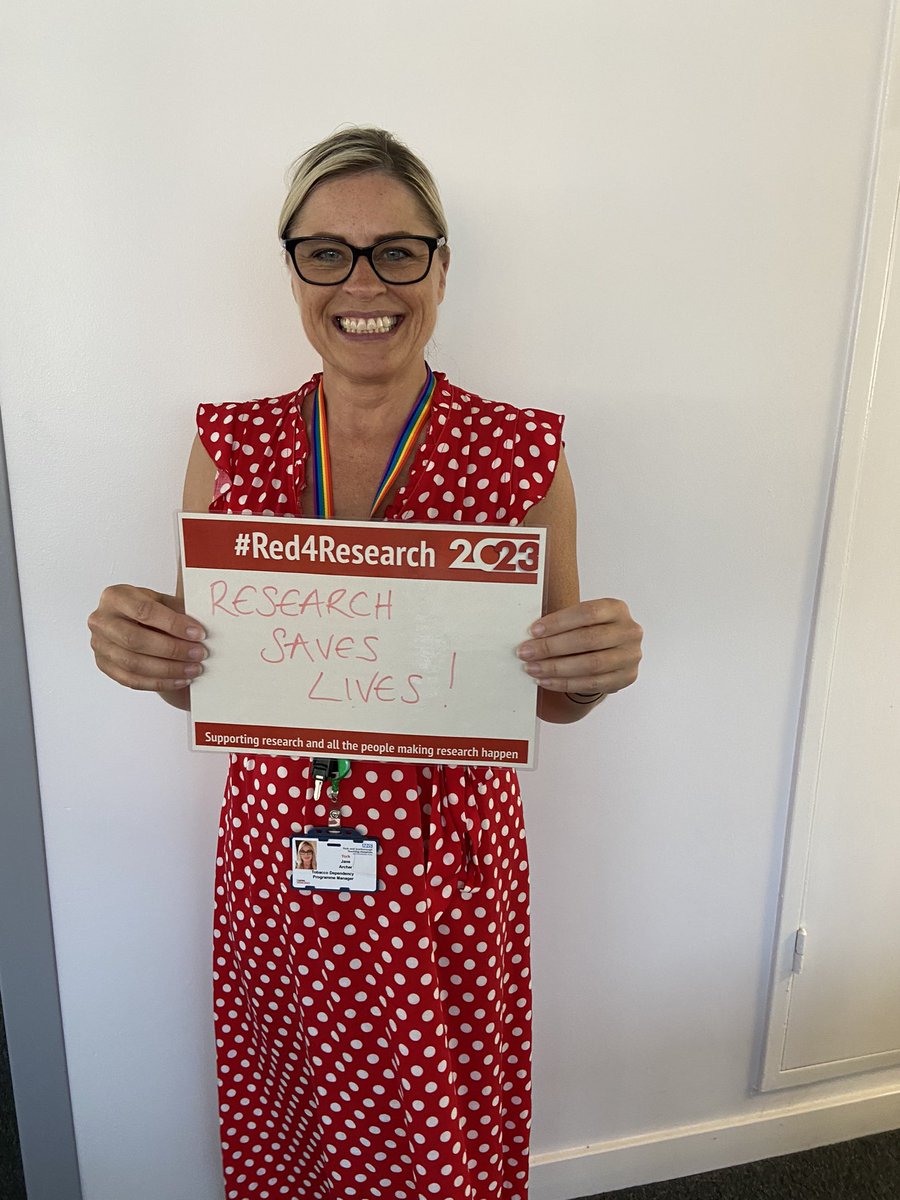🔴Jane and her team are helping us to celebrate the vast amounts of research which evidence the dangers of tabacco usage and smoking. Implementing and promoting research in routine care everyday!! 🚭🔴
#BeAPartOfResearch 
#Red4Research 
#Researchculture
#Researchsaveslives