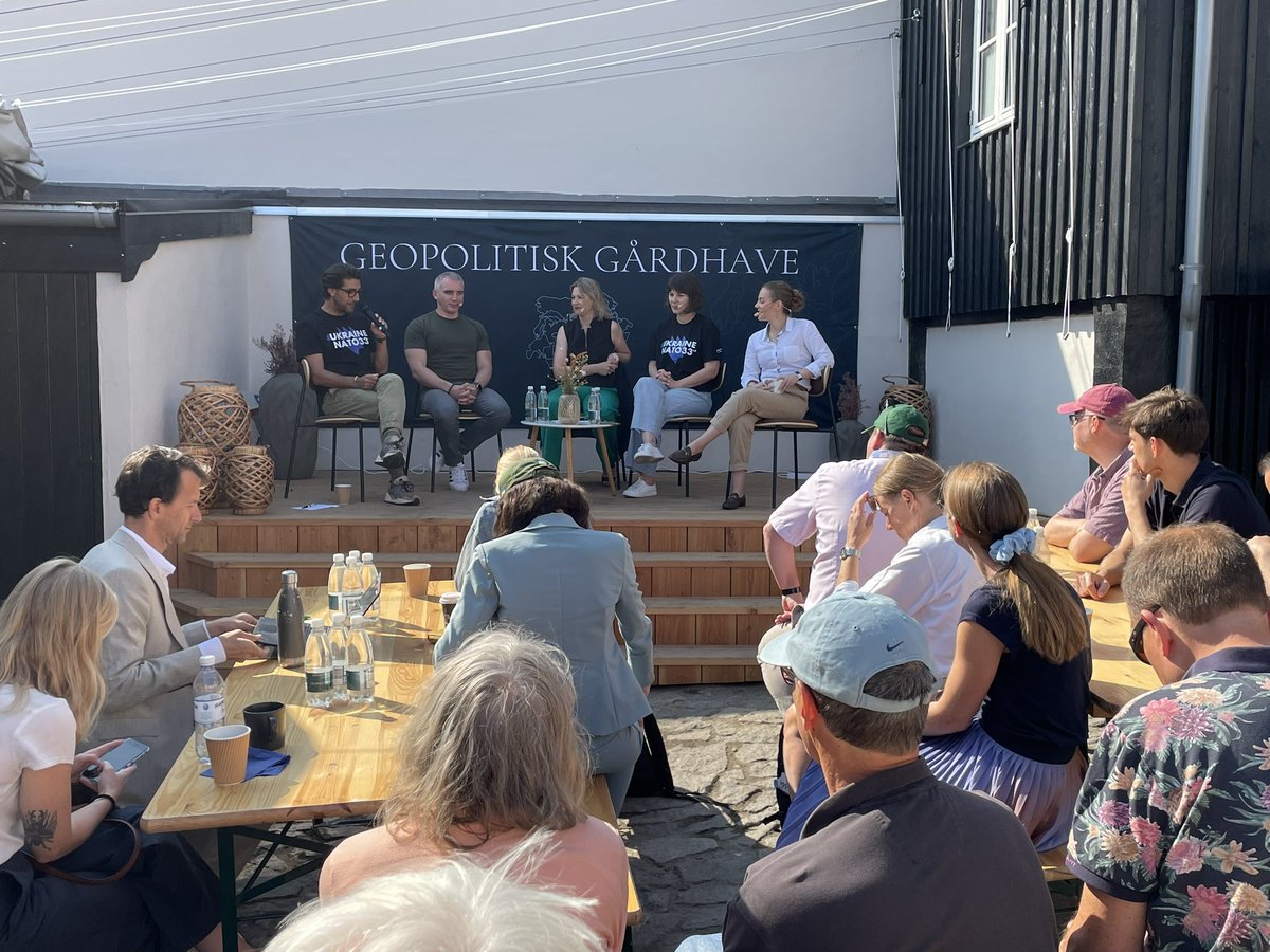The Geopolitical Courtyard at #fmdk23 is rising early today: we discuss the reconstruction og #Ukraine with @SotnykOlena, @dkaleniuk, Oleksandr Senkevych, @SophieHAndersen and @FabricePothier.