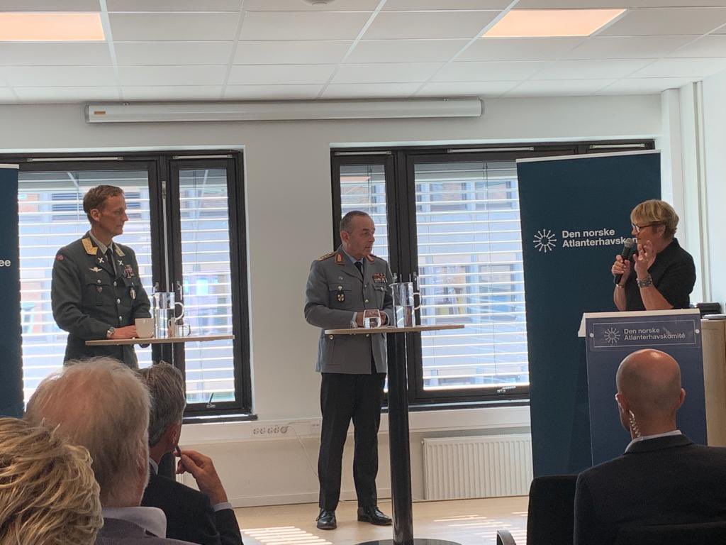 NLDefatNordics's tweet photo. Visited breakfast seminar with the German and Norwegian Chief of Defence, general Breuer and Kristoffersen @Atlantkomite. Strategic patience but real quick and everything starts with unity of effort. https://t.co/crLx7AYe3E