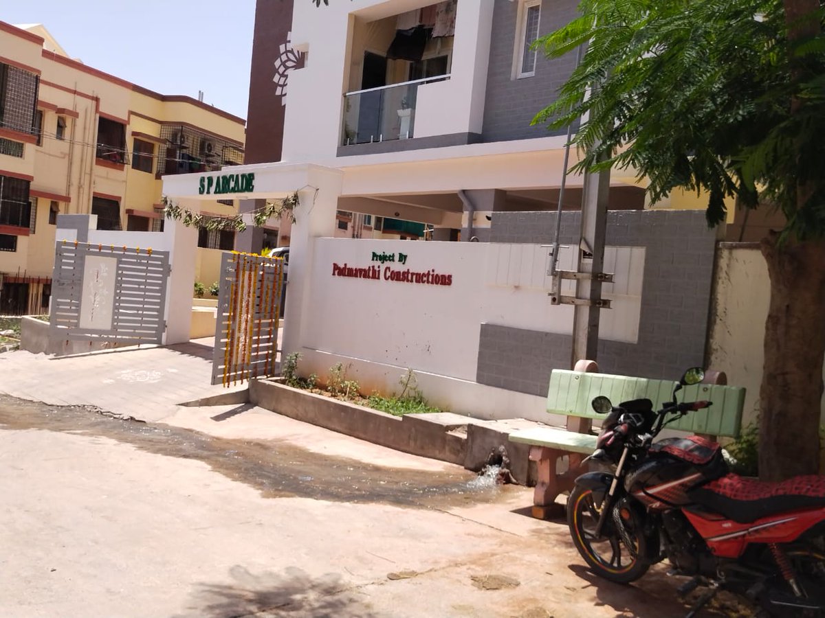 SrinathaSuri's tweet photo. @KTRoffice @HMWSSBOnline @GadwalvijayaTRS @GHMCOnline Drainage line is openly let out by Apartment named SP ARCADE road no5, Vivekananda nagar, Mansoorabad.. causing bad smell, health problems, nausea.water pollution.request to take action token# 8397 16.06.23. Old# 9824 03.03.23 https://t.co/xIrb07HiJl