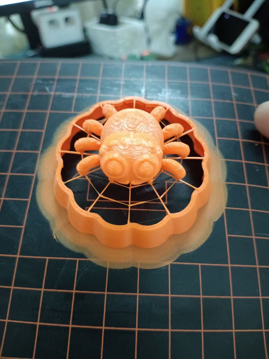 lotmaxx's tweet photo. Spider net~ printed by LOTMAXX Shark V3 https://t.co/UALogMilRW