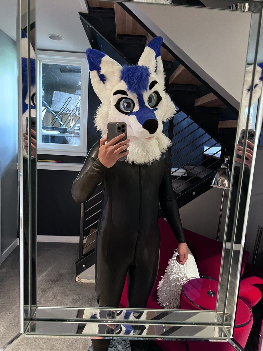 CockMyZombie's tweet photo. I know I’m late, but still wanted to post something for #InternationalDayOfLatex https://t.co/Rkwj4cfZNS