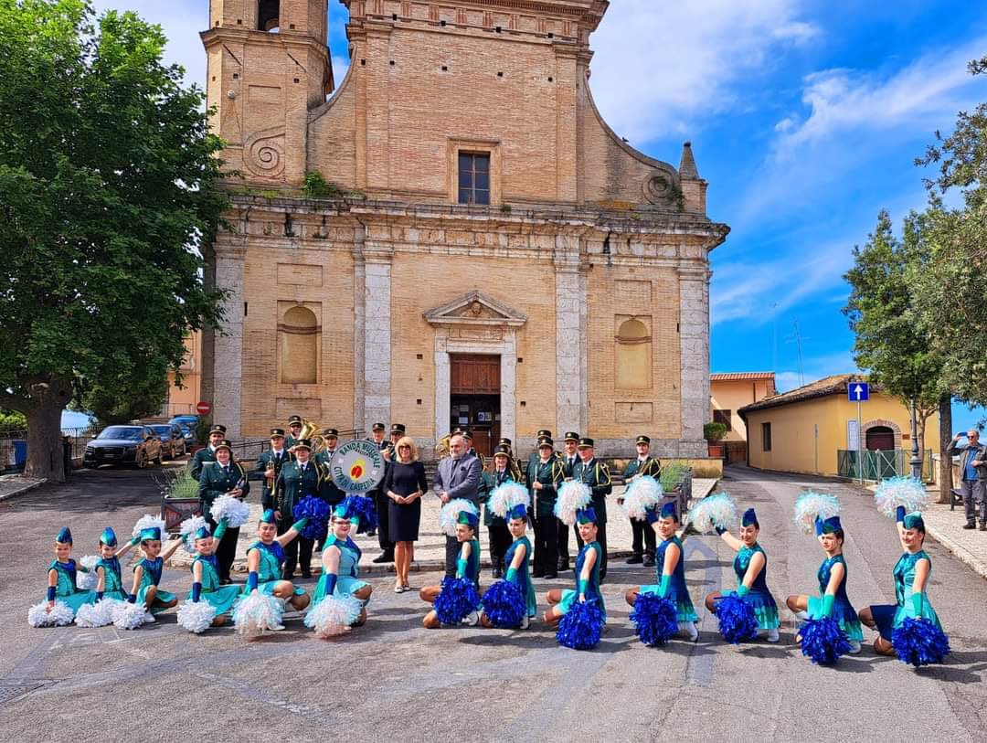 AmbIrelandRome's tweet photo. Today, the stunning, magical beauty of #Casperia, with which our beautiful #Killarney is twinned, lingers in the memory. A huge thanks to all @ComuneCasperia for the warm, generous and unforgettable welcome. 🇮🇪 ❤️ 🇮🇹. https://t.co/zWuZyoCpPg