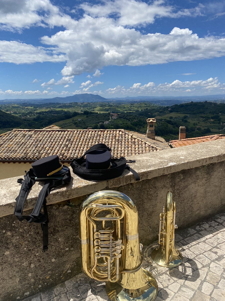 AmbIrelandRome's tweet photo. Today, the stunning, magical beauty of #Casperia, with which our beautiful #Killarney is twinned, lingers in the memory. A huge thanks to all @ComuneCasperia for the warm, generous and unforgettable welcome. 🇮🇪 ❤️ 🇮🇹. https://t.co/zWuZyoCpPg