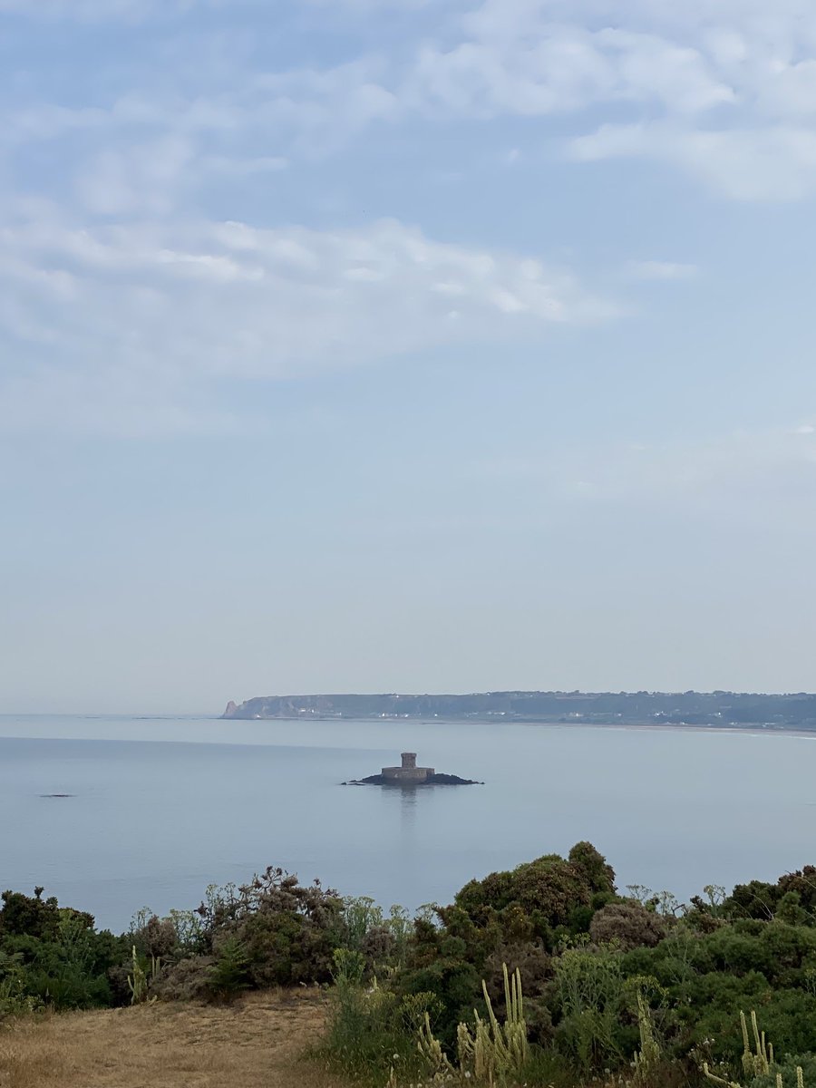 stocksy71's tweet image. Defo a paddleboard day! #flatas