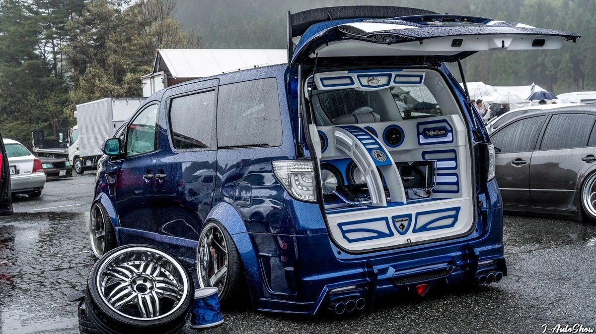 jpauto247's tweet photo. #JAutoShow #SONYFX3 #VERTEX杯 VERTEX#voyage #リビレジェ #caraudiosystem #外向き #外向きオーディオ #boxstyle #オーディオ #ワンボックスカー #vipwagon #wagonist #stylewagon https://t.co/iqH8NdnMGp
