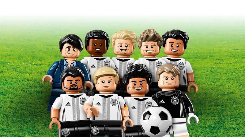 ¡Este nuevo juego de <a href="/LEGO_Group/">LEGO</a> de fútbol desarrollado por @2KEspana suena increíble! ¡Estoy ansioso por jugarlo! ¿Creen que podría hacerle la competencia al nuevo juego de fútbol de @EASPORTSEsp? ⚽🎮 #Lego2KGOOOAL #Videojuegos #Fútbol #Lego