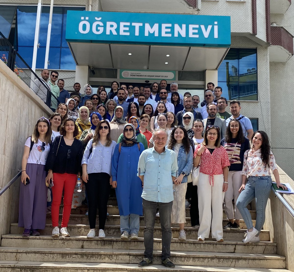 Bafra_Ram's tweet photo. Bafra RAM bölgesi 2022-2023 eğitim öğretim yıl sonu rehber öğretmenler/ psikolojik danışmanlar toplantısıyla seneyi tamamladık. 
Tüm rehber öğretmenlerimize keyifli tatiller diliyoruz. 

@MOgretmen55 
@osmancakir60 @mehmetalikatip1 @CevdetErturkmen @bafra_mem https://t.co/iQcuao01j5