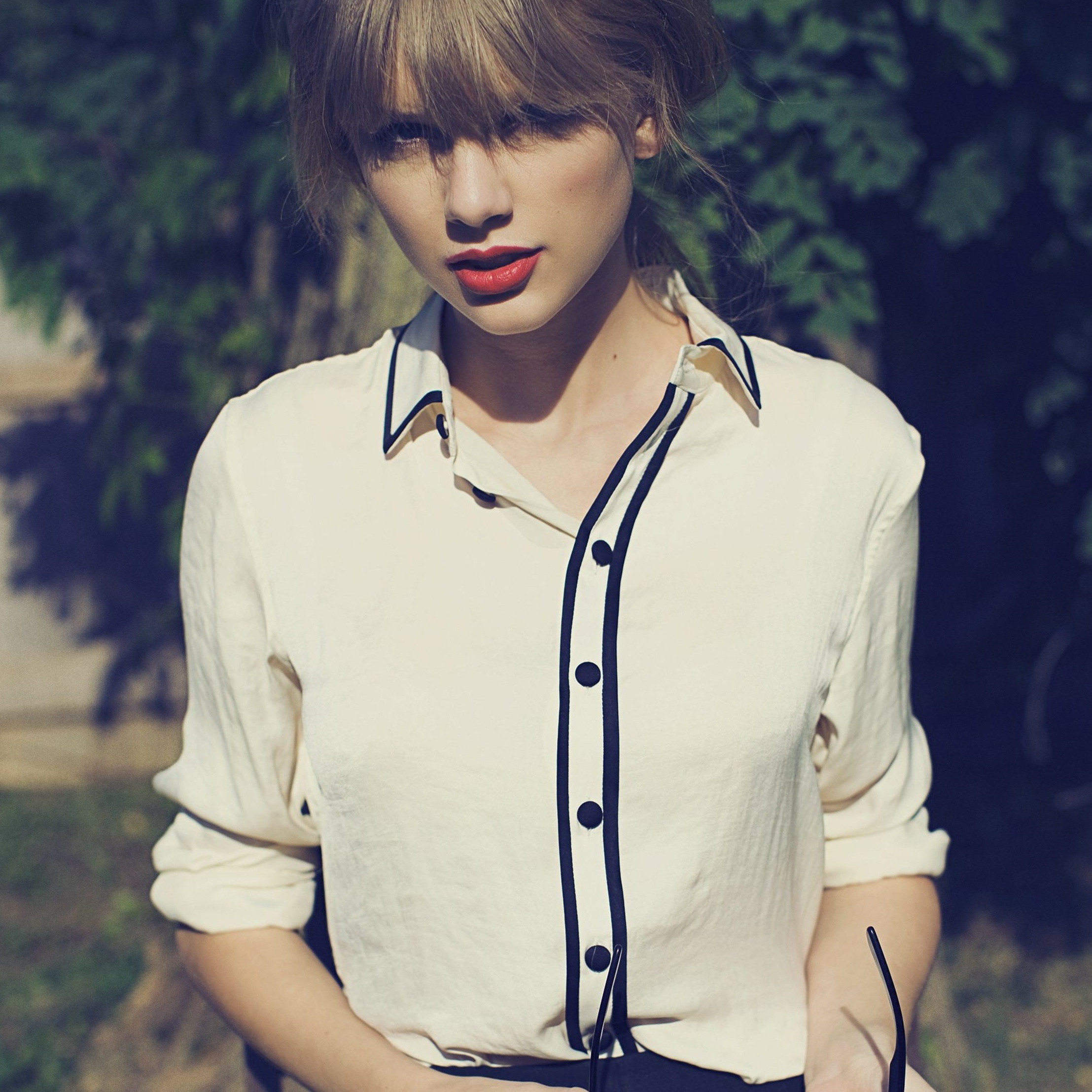 iya-sntv-on-twitter-folkloredix-u-are-calling-yourself-a-swiftie