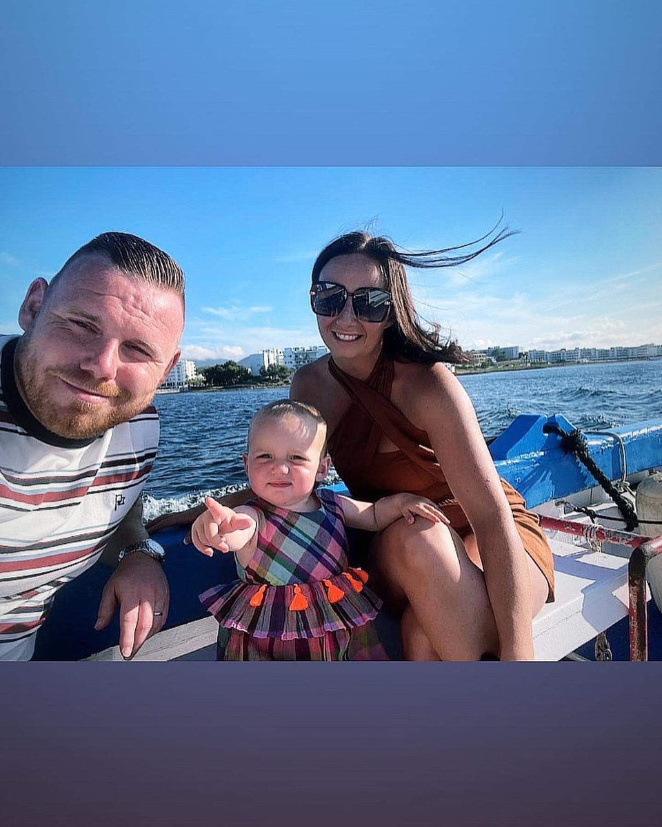 lpeake1's tweet photo. Layas first trip to Ibiza 😎🤍 https://t.co/FPuq40gJhV