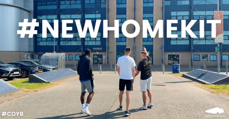 FalkirkFC's tweet photo. 👕 Introducing our 2023/24 home kit!

Available for purchase from 9:30am.

@ONeills1918 | @crunchycarrotsm

#NewHomeKit  #NewLegends
