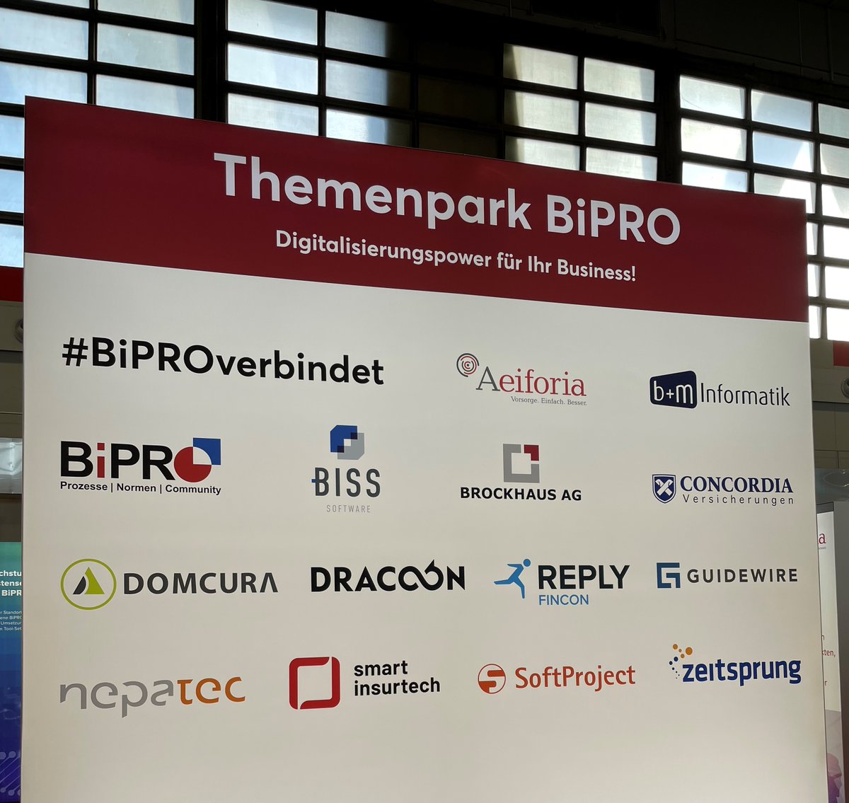 BISSGmbH's tweet photo. Große Ereignisse werfen lange Schatten und wir blicken bereits in den Herbst: @BISS wird wieder im @BiPRO-Themenpark am 26. und 27. Oktober auf der @DKM vertreten sein. Wir freuen uns auf viele Besucher und spannende Gespräche. #versicherungen #Bipro #Digitalisierung  #BISSGmbh https://t.co/doXBI0EMDx