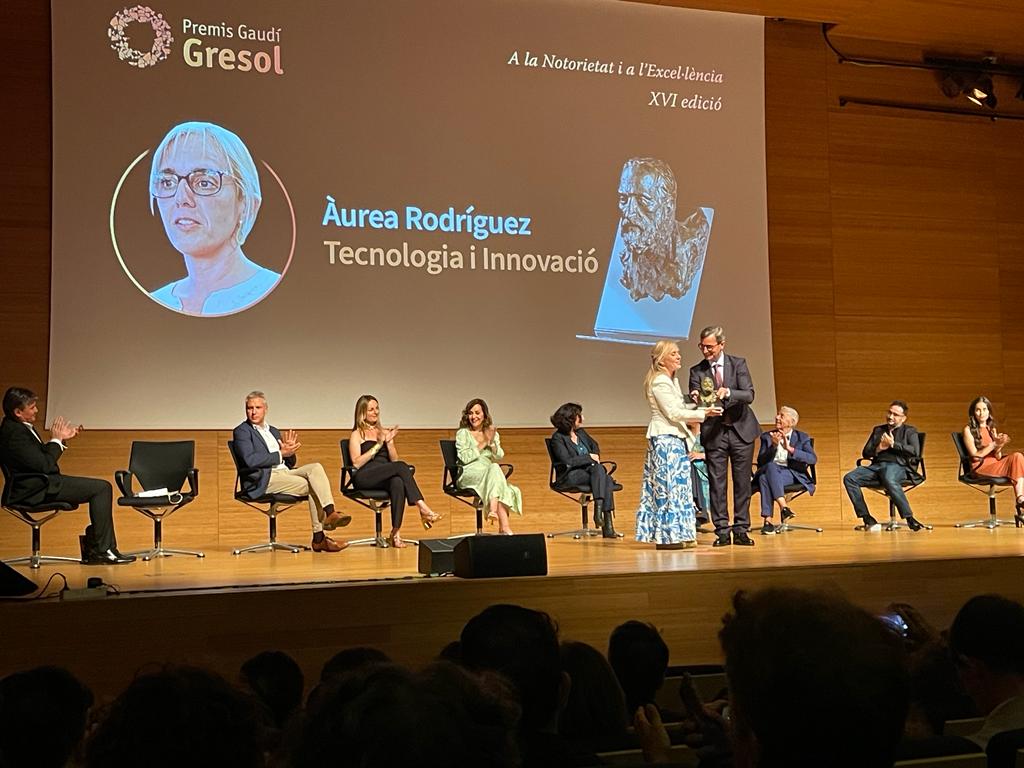 Molt emocionada i honrada pel Premi Gaudí Gresol a la Notorietat i Excel•lència en Tecnologia  i Innovació.

Felicitats a la resta de premiats i agraïda a la meva familia, amics i #SINERGENTES
Seguirem repicant 🦾
#antesmuertaqueanalogica