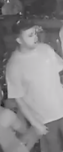 PSOSGreaterGlas's tweet photo. Police Scotland have released two images of a man they wish to speak to who may be able to assist an enquiry into a serious assault which took place in Glasgow on Saturday 24 September 2022.

https://t.co/MHczK38gom https://t.co/2Bcx2Fyf7w
