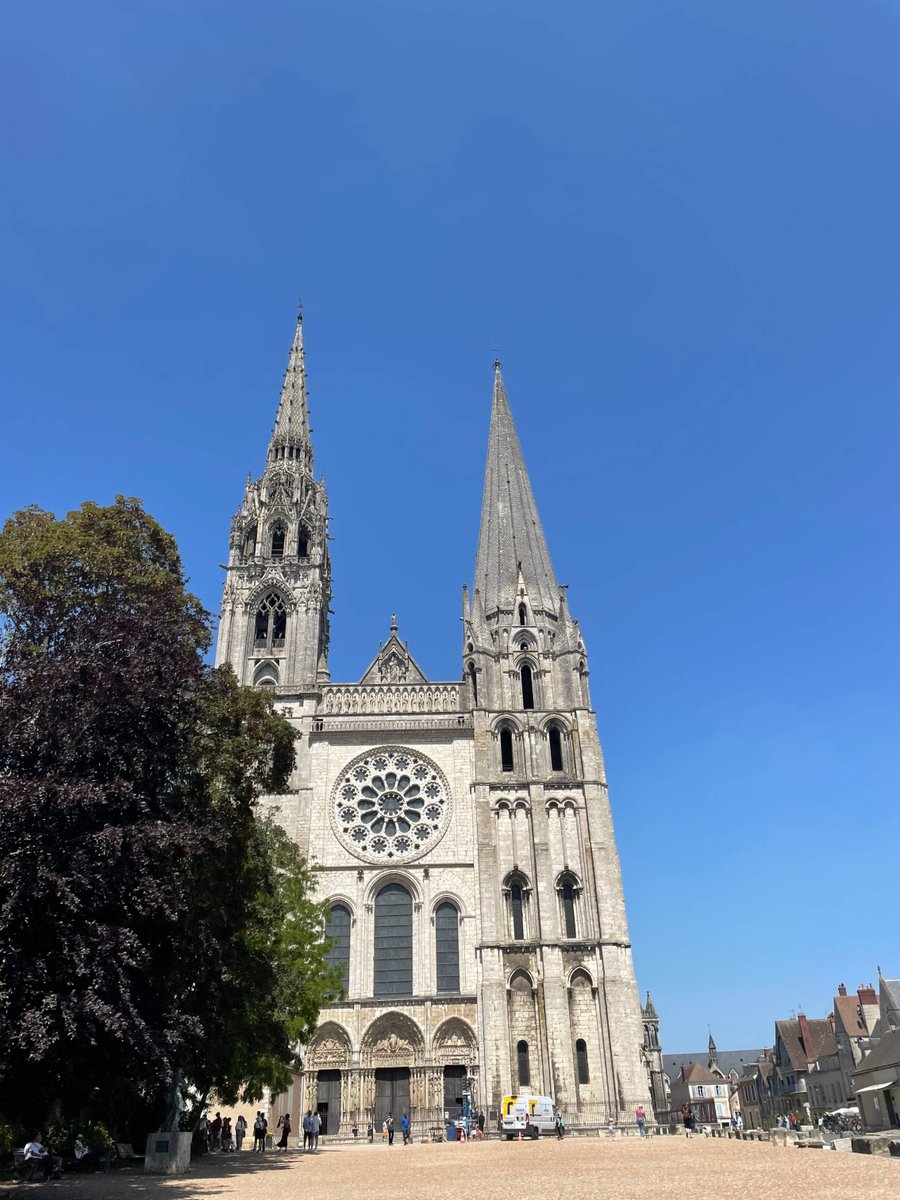 Habitat28's tweet photo. [#JOURNÉECOLLABORATEURS]

@Habitat28 a rassemblé l’ensemble de ses équipes autour d’une conférence et de plusieurs activités l’après-midi à #Chartres.
Ce fut une belle journée d'échanges et de partage ! 👍

#collaborateurs #équipe #salariés #bienêtreautravail https://t.co/xnI6ms8ZBj
