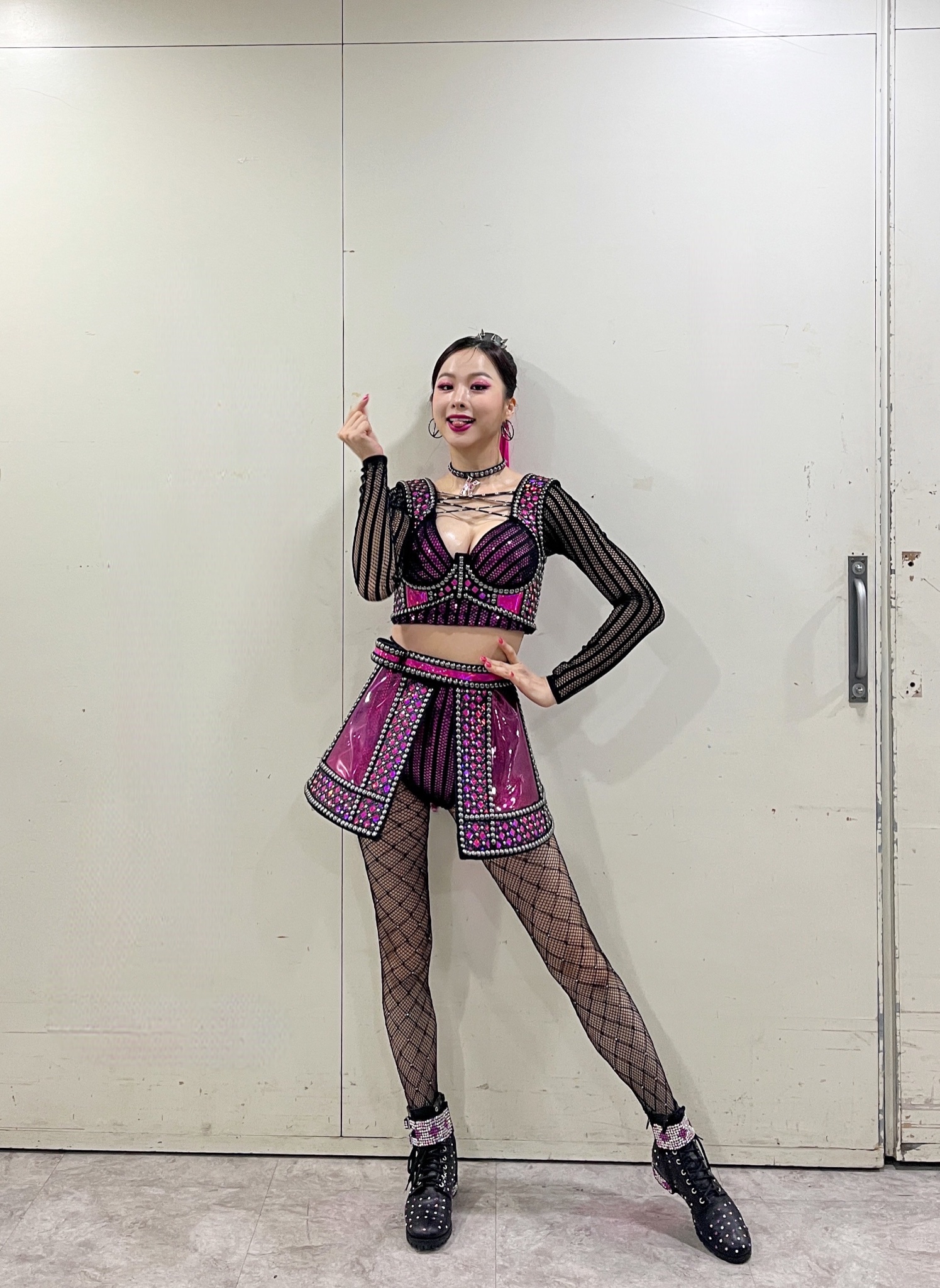 annna (tip_top_toe) / Twitter